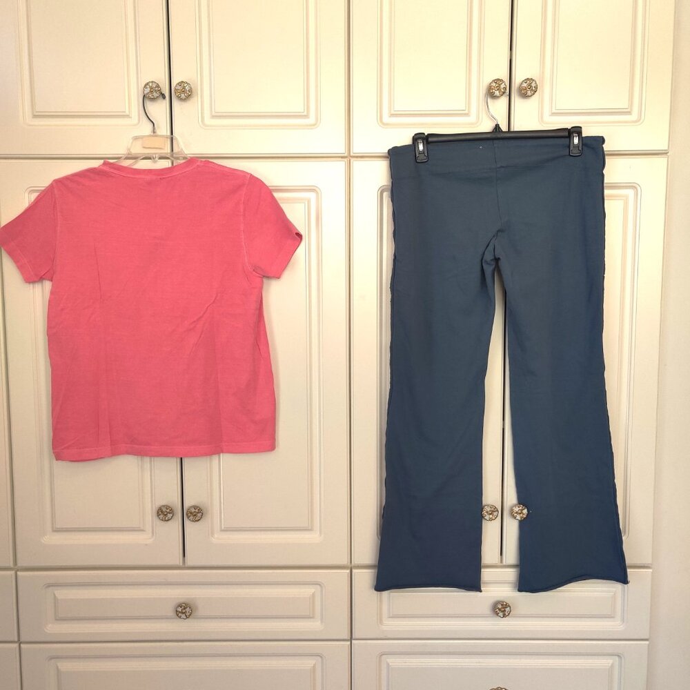 Life is Good/Old Navy Bundle of 2 Top and Sweatpants, Size Medium, New - Picture 2 of 2